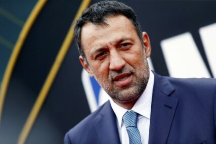"KO JE SASTAVLJAO TIM?" Divac na udaru medija nakon LOŠEG STARTA ekipe