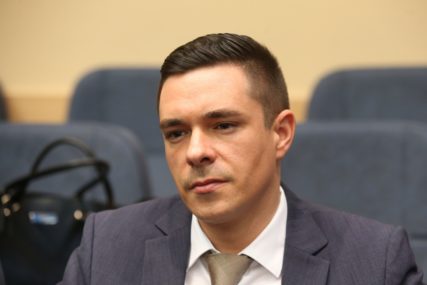 GUBITNIK DANA Miloš Bukejlović