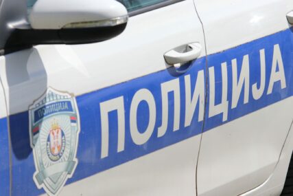Jezivo nasilje: Tinejdžeri TUKLI OCA I SINA palicama