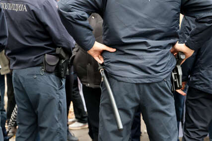POLICIJA RS , ILUSTRACIJA 