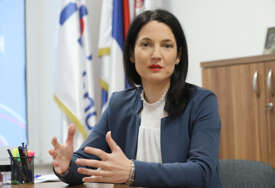 (VIDEO) “Raskućili su sve što su mogli” Trivićeva prozvala vlast u Srpskoj da je UNIŠTILA sve čega se dotakla