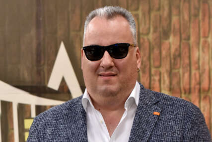 (FOTO) Bio LUDO ZALJUBLJEN u koleginicu: Malo ko zna da je ovu pevačicu volio Dejan Matić