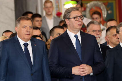"Svojim liderstvom pokazuje kako se brane interesi naroda" Dodik istakao da je Srpska srećna i ponosna što ima podršku Vučića