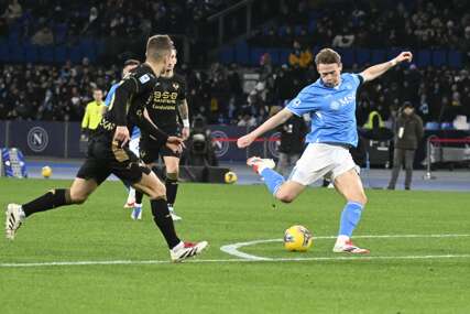 Napoli se vratio na vrh Serije A: Verona nemoćna potiv Konteovog tima