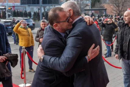 OVO NIKAD NISMO VIDJELI Terzić grlio Mijatovića i Ljajića pred vječiti derbi