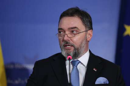 "De fakto, Vukanović je izbor FBiH, a ne Srpske" Staša Košarac poručio da je opozicija KAPITULIRALA PRED "TROJKOM"