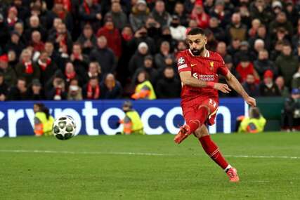 (FOTO) DILEME NEMA Salah i zvanično produžio ugovor sa Liverpulom