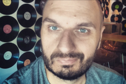 (FOTO) "Ljudi se ubiju, oduzmu sebi život i to je tako" Bivši rijaliti učesnik se oglasio, pa sve rastužio, otac mu počinio SAMOUBISTVO prije 8 godina, a sin mu je sada uputio emotivne riječi