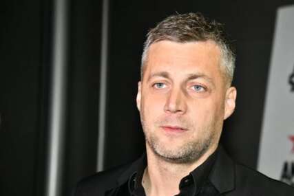 (FOTO) "Beba nije imala šanse da preživi" Ženi našeg pjevača ljekari savjetovali da prekine trudnoću, a ona se borila do kraja