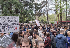 "Smatramo sramnim donošenje ovako bitnih odluka mimo naše volje" Studenti ODBIJAJU NADOKNADU, najavljeni novi protesti