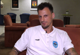 (VIDEO) Čudesna priča srpskog golmana: Zoran Popović opisao kako je ostvario svoj, ali i fudbalski san svog brata